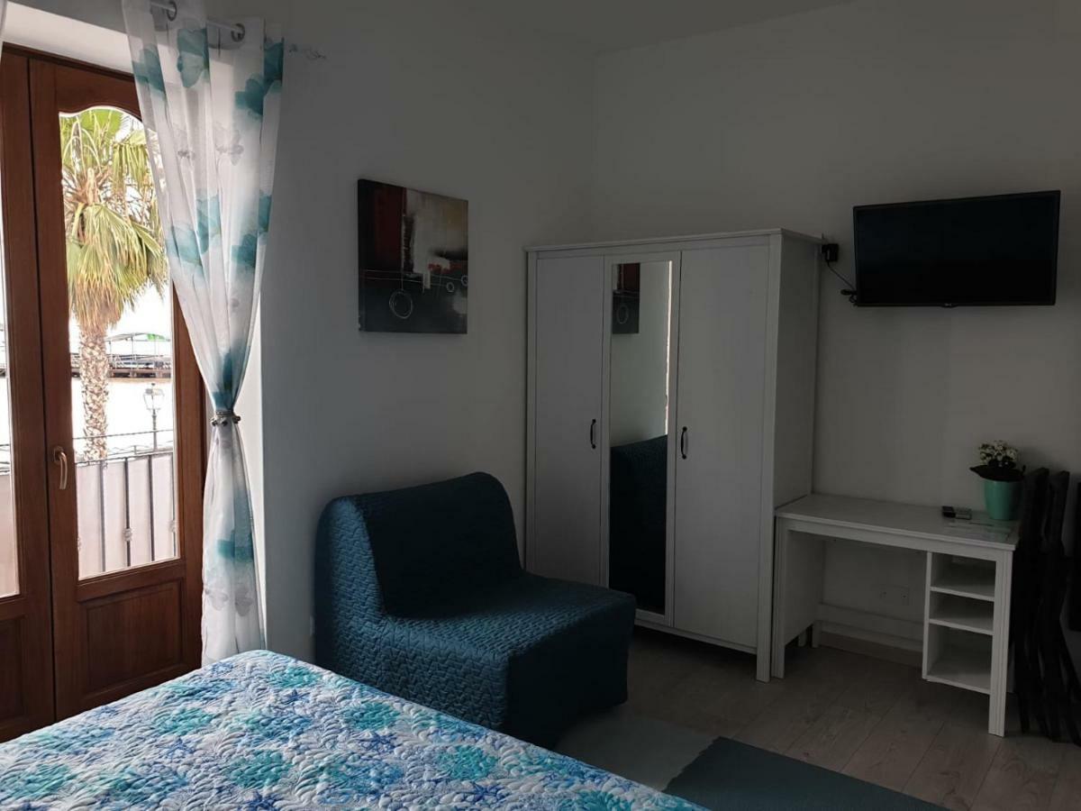 Deluxe Lipari Room ภายนอก รูปภาพ